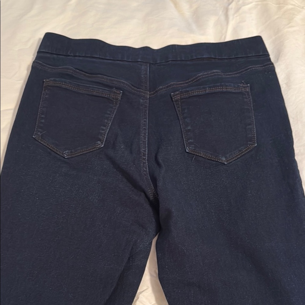 Women's Black Jeans - Picture 4 of 4